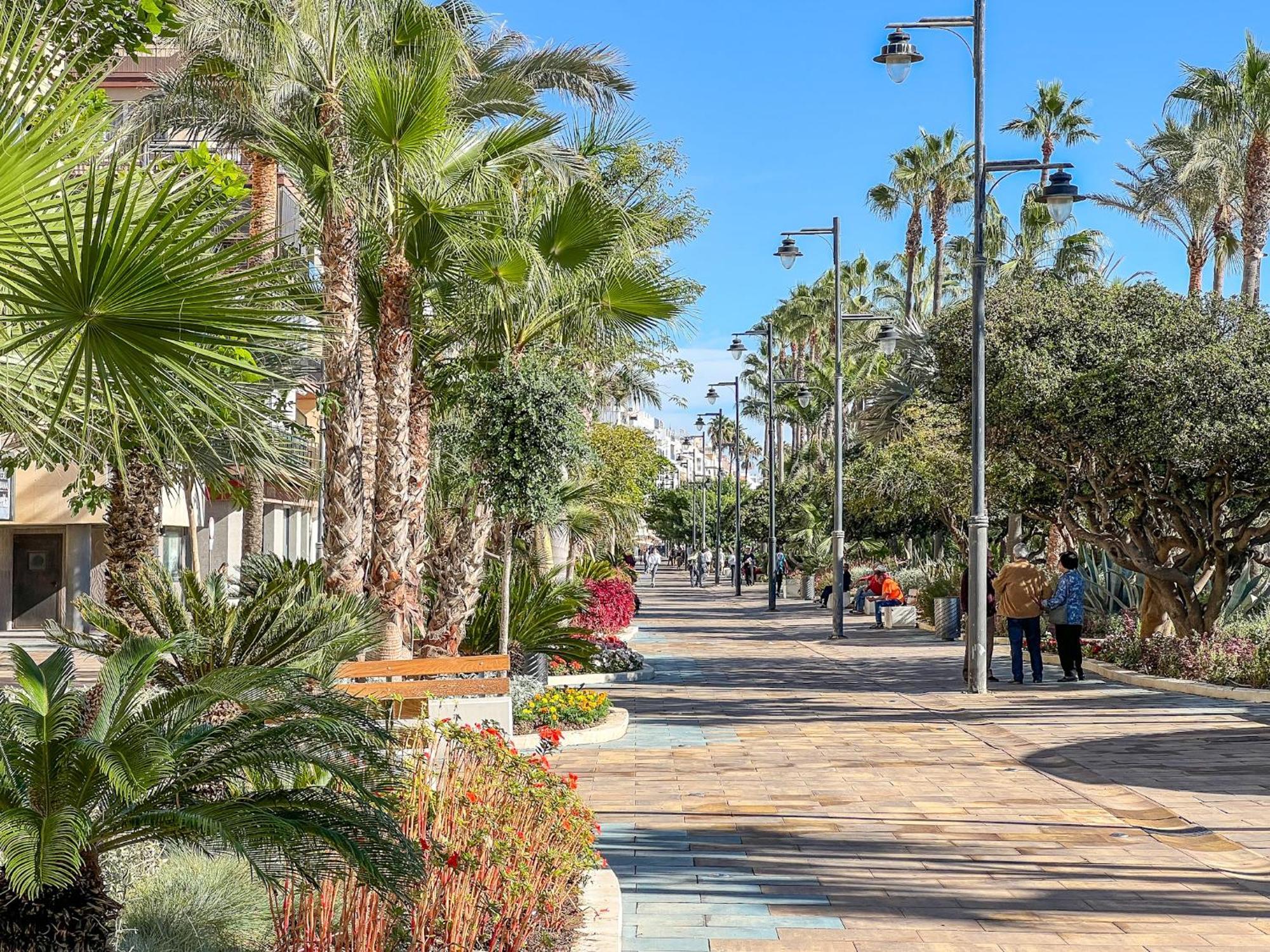 Hanami Avenida De Espana Estepona Luaran gambar